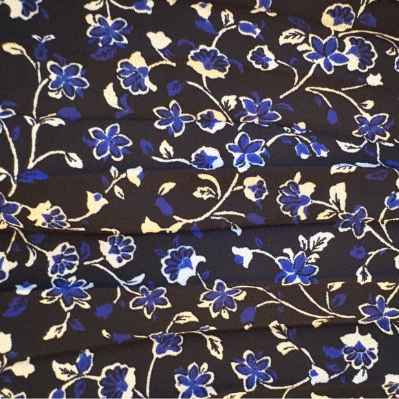 J. Crew Black and Blue Floral Pleated Midi Skirt - Picture 2 of 7